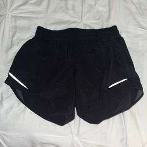Lululemon Hotty Hot Short